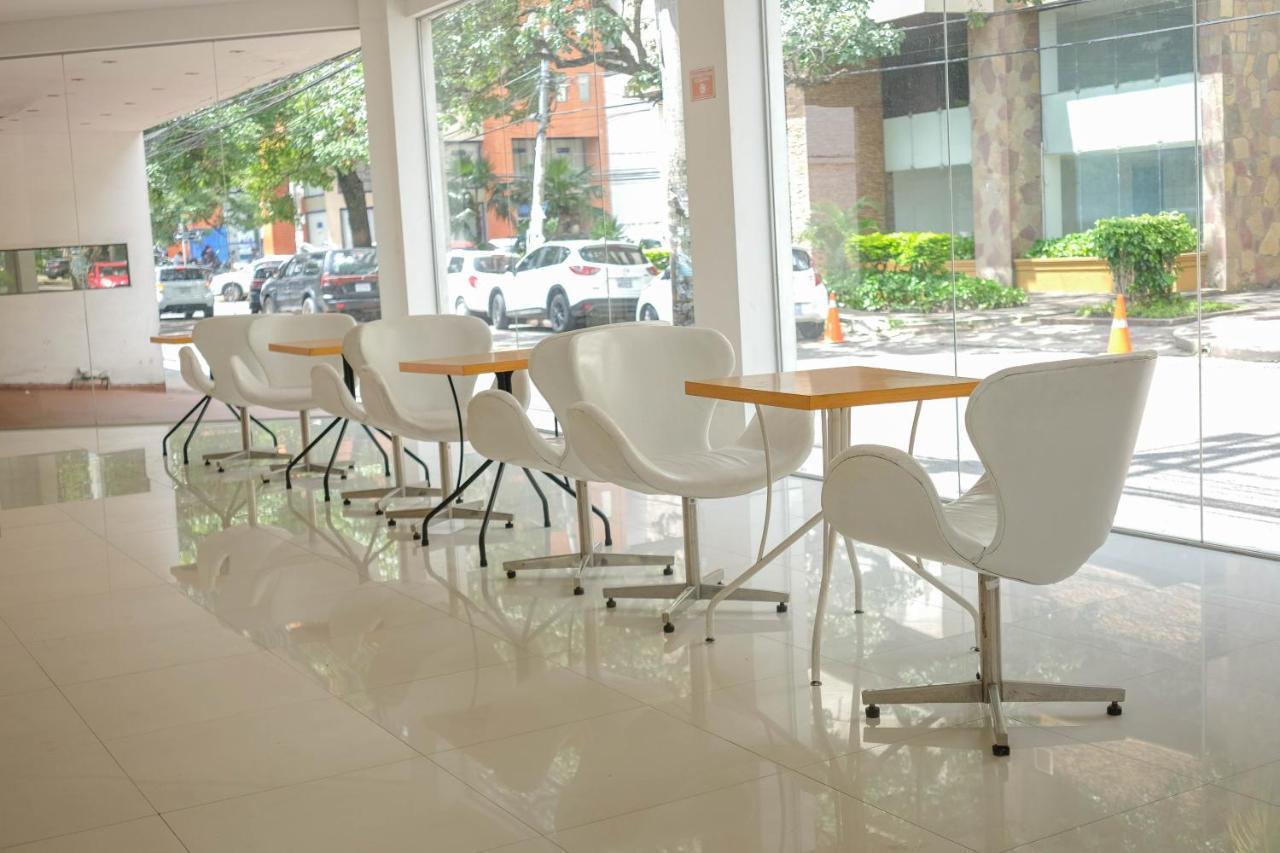 Hotel Senses Equipetrol Santa Cruz de La Sierra Bagian luar foto